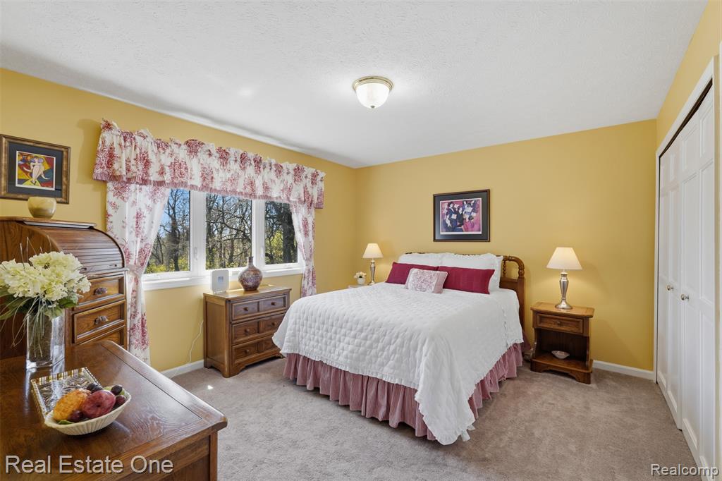 6514 Mountview Court, Brighton, MI 48116 — Photo 23