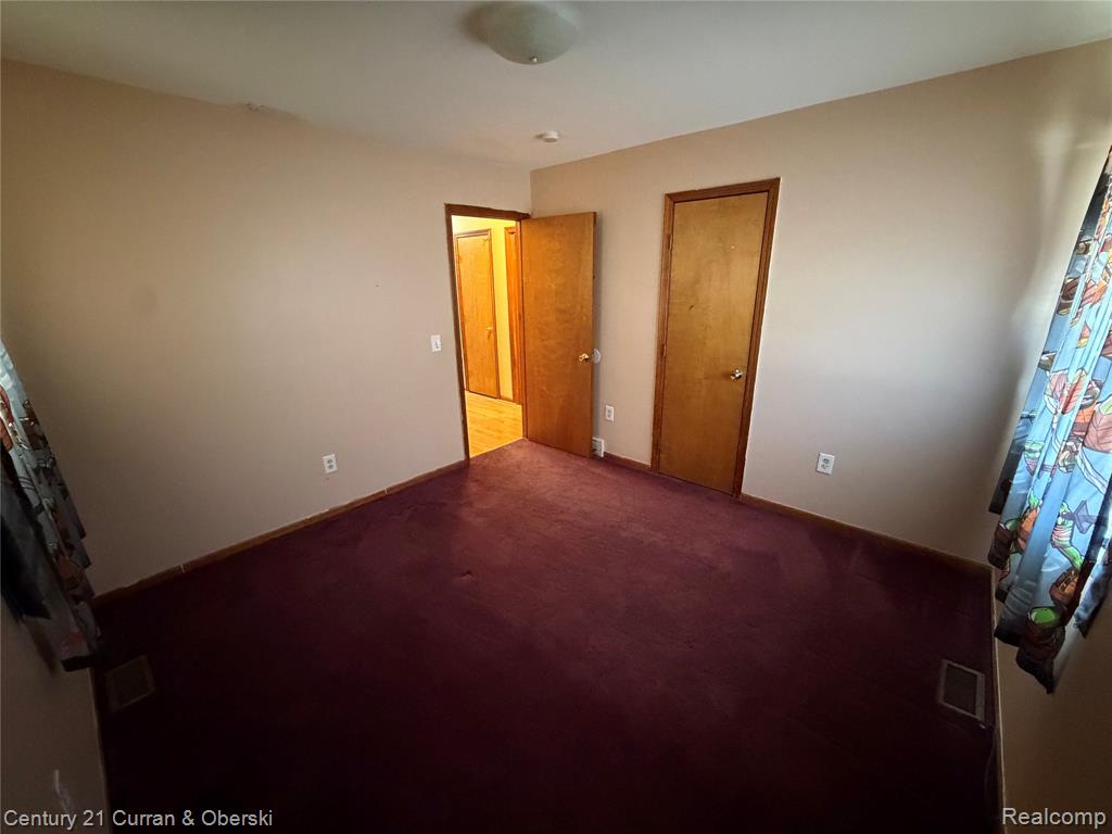5715 N Gulley Road, Dearborn Heights, MI 48127 — Photo 7