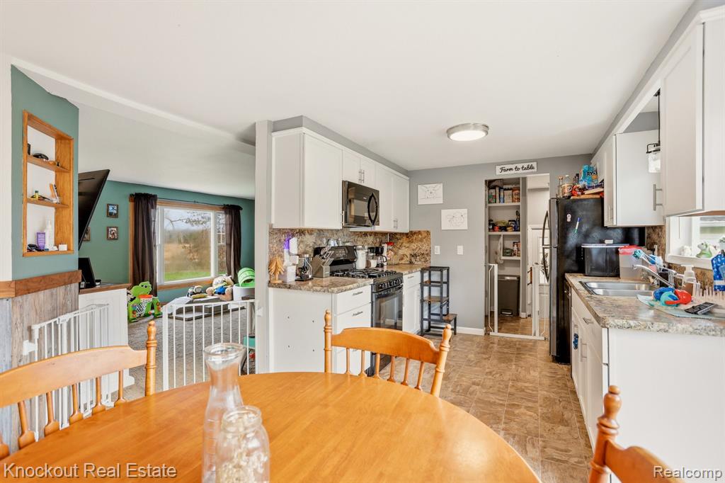 8997 Belsay Road, Millington, MI 48746 — Photo 9