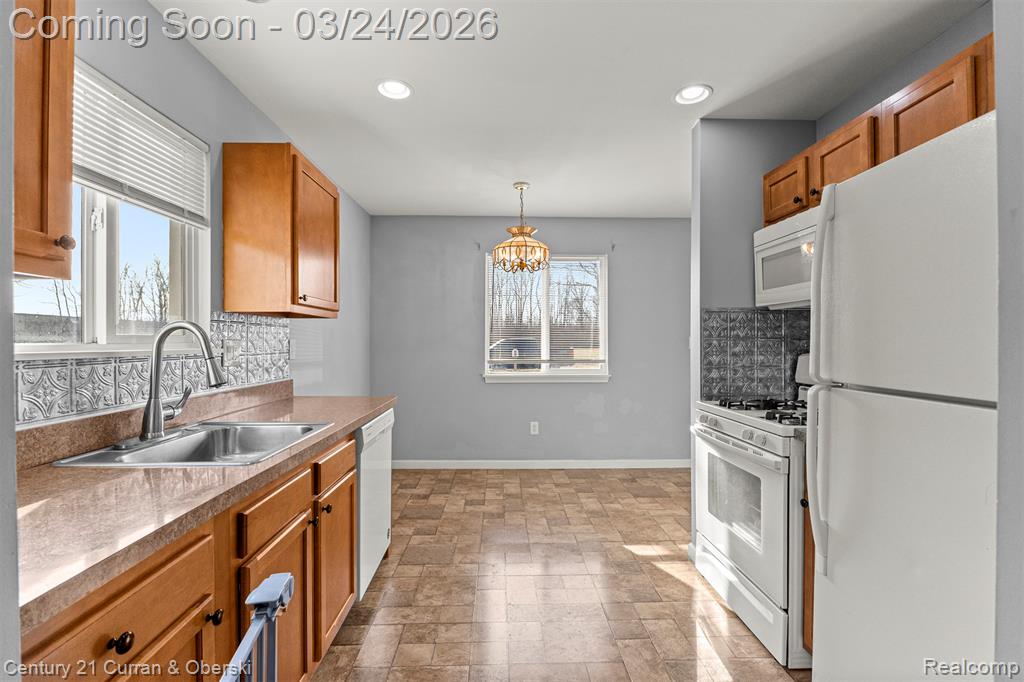 9449 Sylvia, Taylor, MI 48180 — Photo 13