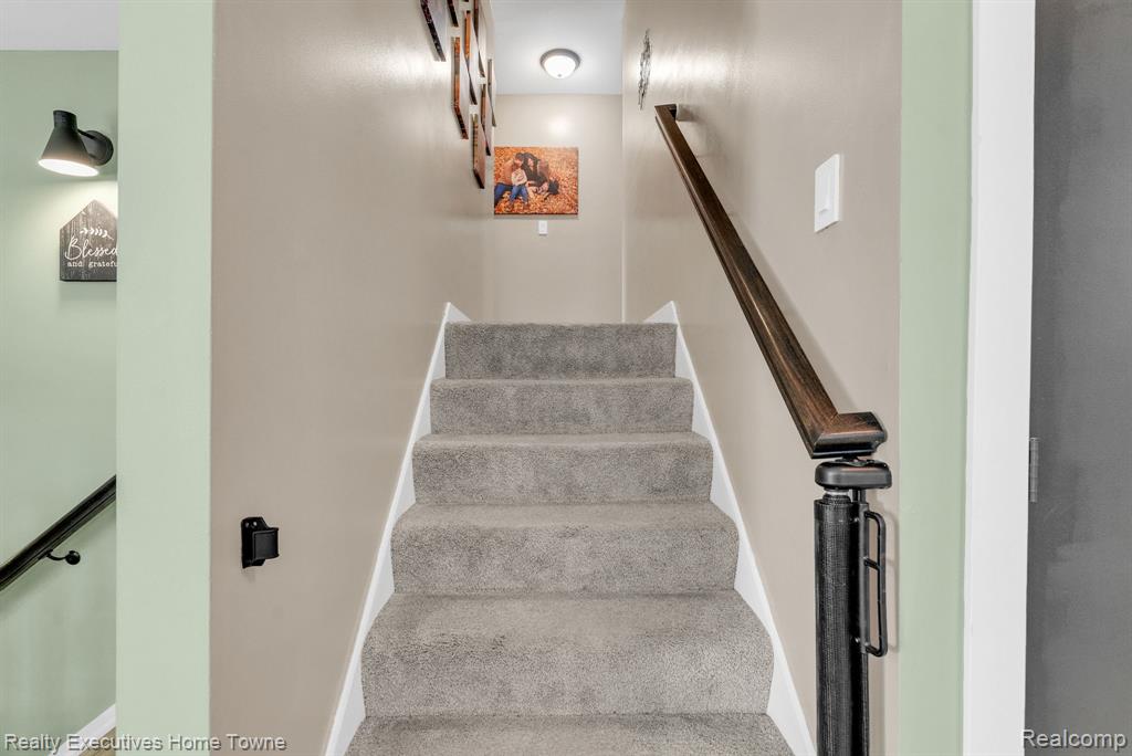 5851 Lakeshore Road, Fort Gratiot, MI 48059 — Photo 17