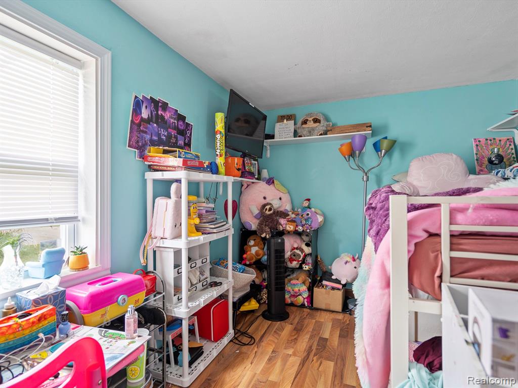 10196 HEGEL Road, Goodrich Vlg, MI — Photo 15