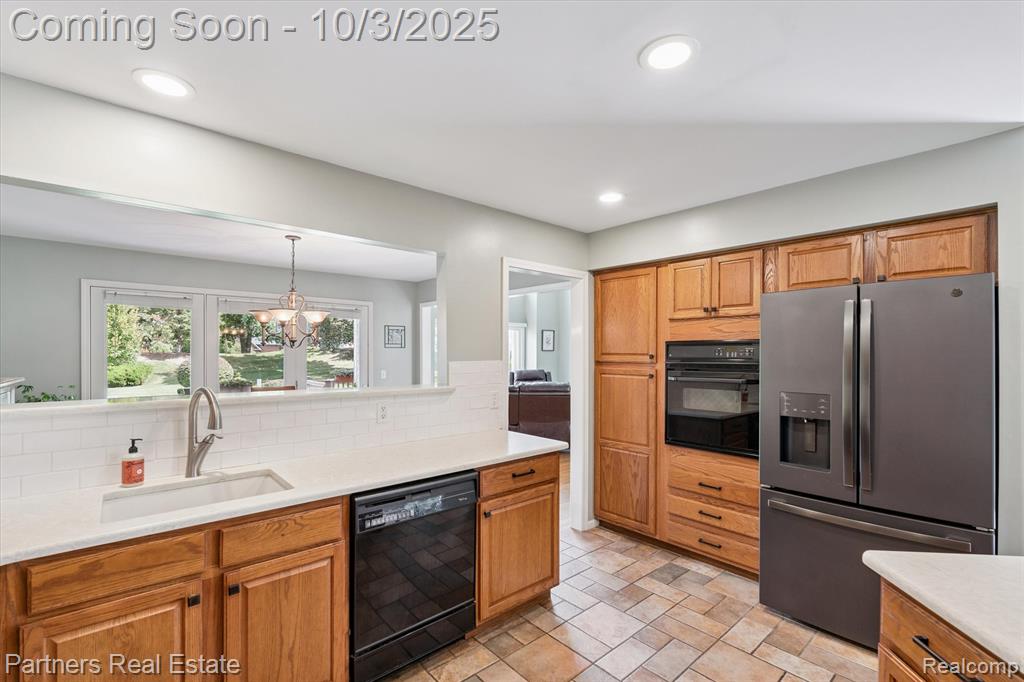 4441 GLEN EAGLES Court, Brighton, MI 48116 — Photo 16