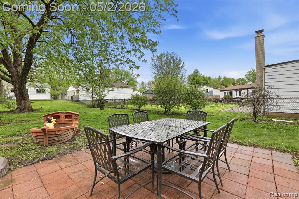 578 Worchester Street, Westland, MI 48186 — Photo 14