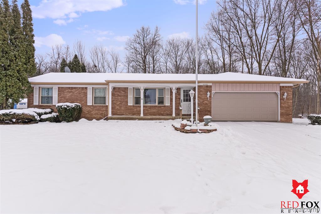 6246 KING ARTHUR Court, Swartz Creek, MI 48473 — front exterior