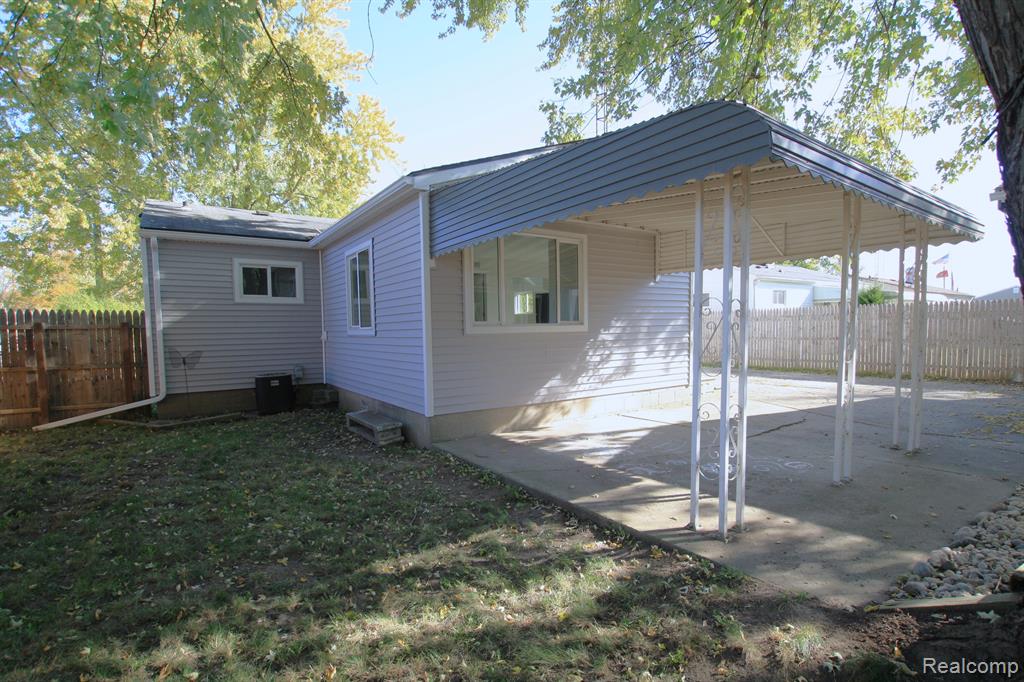 4450 VAN SLYKE Road, Flint, MI 48507 — Photo 3