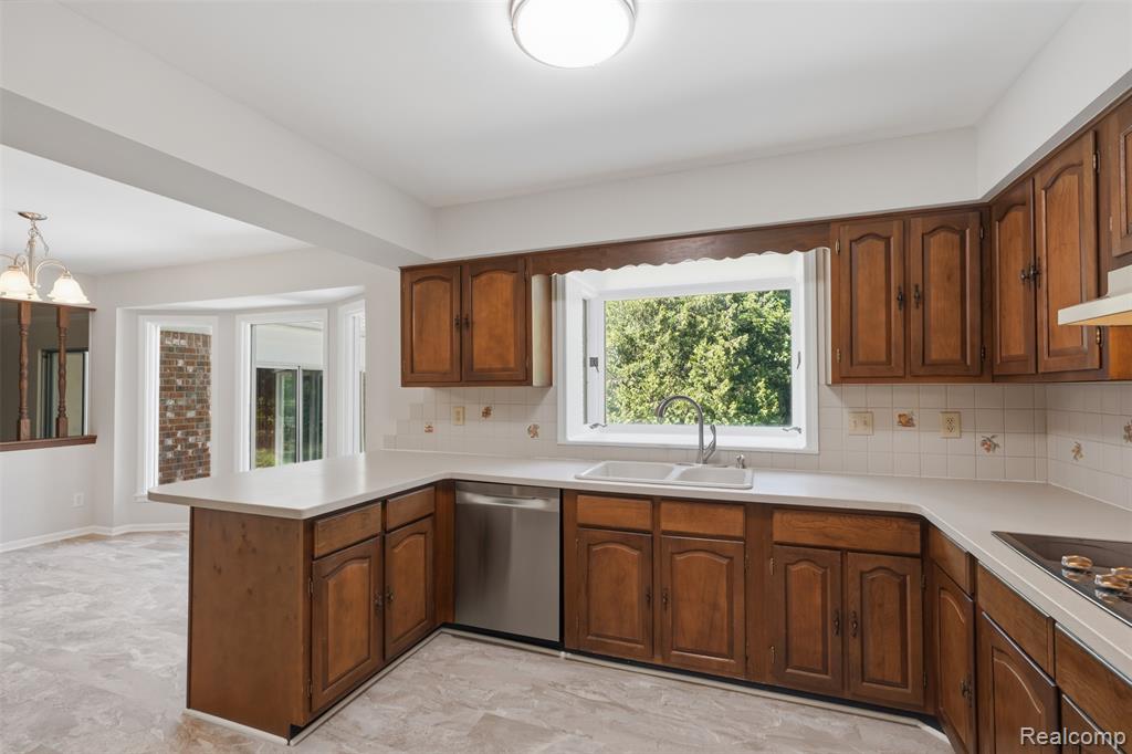 470 Morgan Circle, Northville, MI 48167 — Photo 18