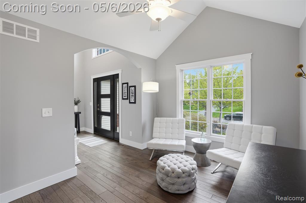 9648 Mohican Court, Pinckney, MI 48169 — Photo 5