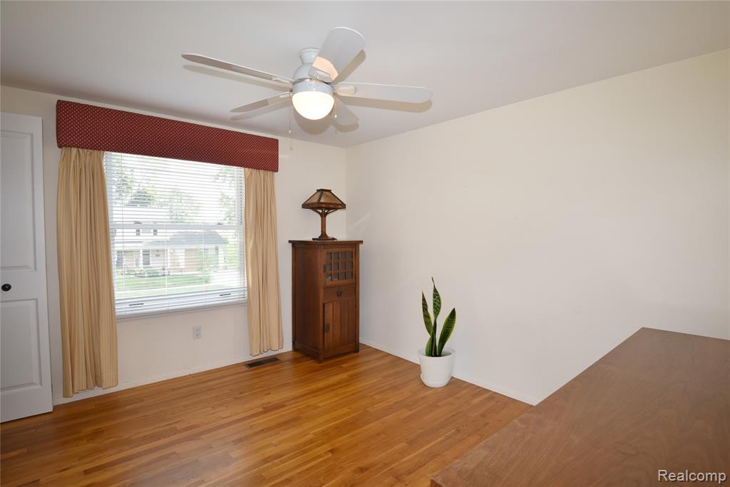 733 Highland Avenue, Clawson, MI — Photo 27
