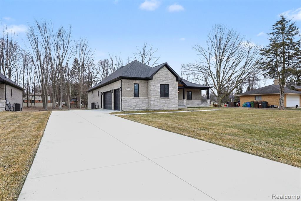 55390 Jewell Road, Shelby Twp, MI 48315 — Photo 34