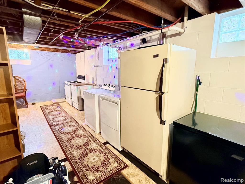 8152 Potomac, Center Line, MI 48015 — Photo 30