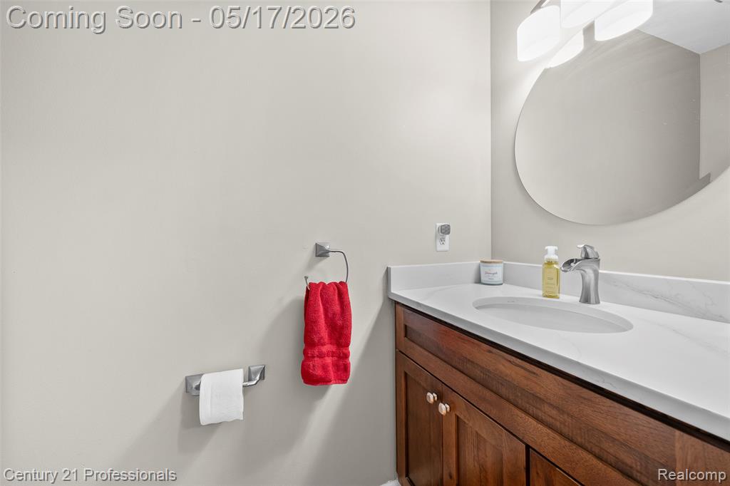 25979 Petros Boulevard, Novi, MI — Photo 16