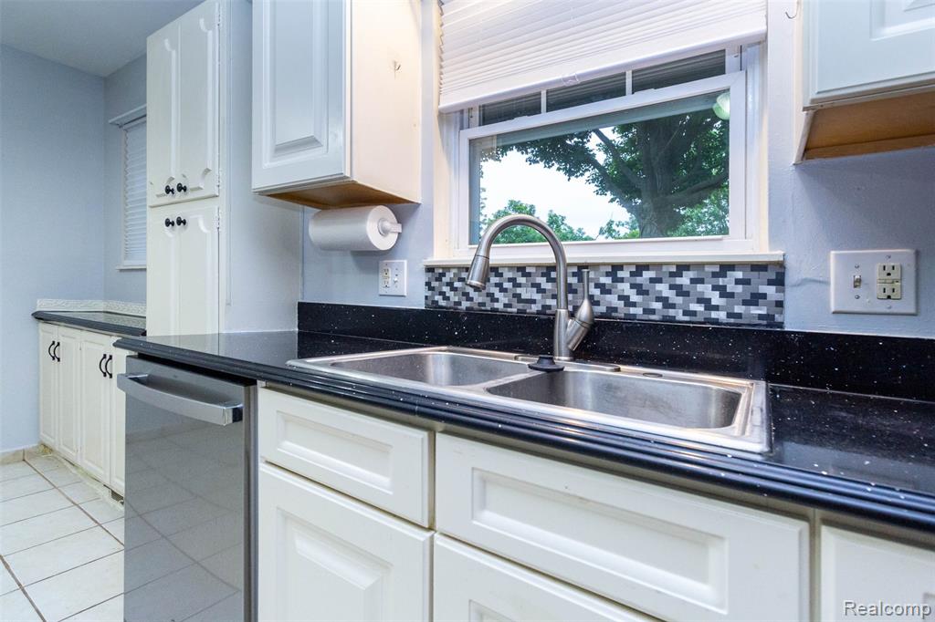 1454 Pine Valley Boulevard, Ann Arbor, MI 48104 — Photo 12