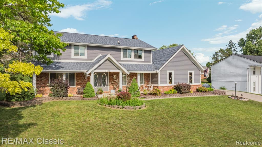 5651 Warrenshire Drive, West Bloomfield, MI — front exterior