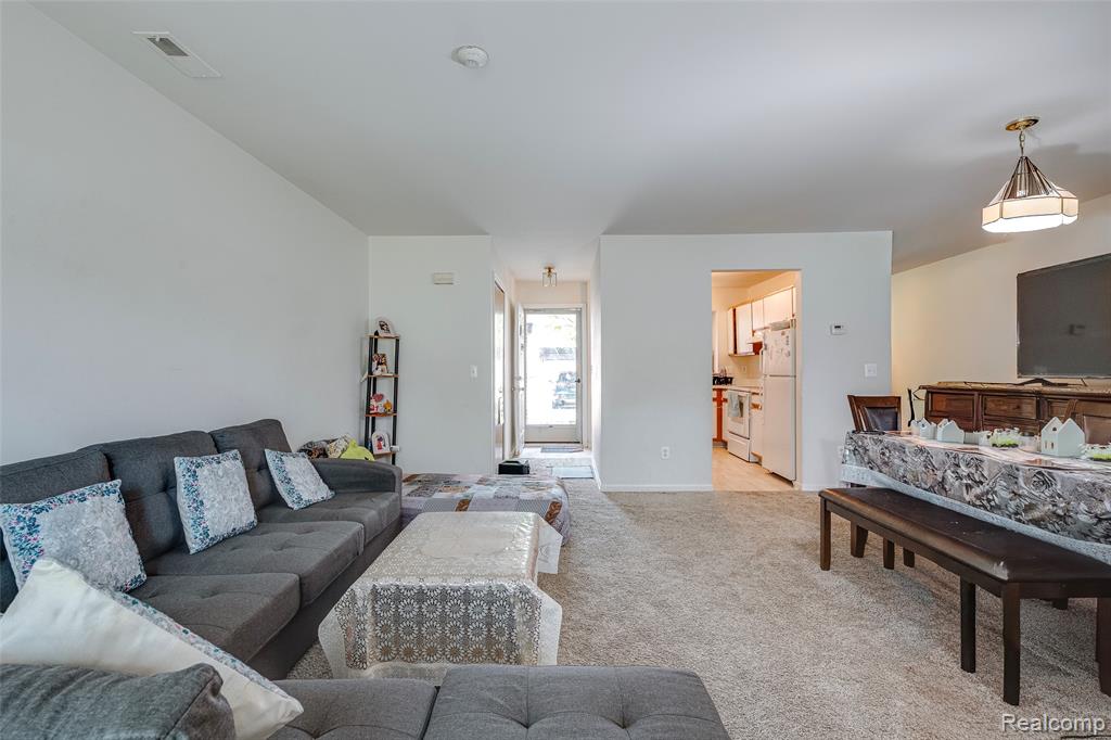 42764 Lilley Pointe Drive, 165, Canton, MI 48187 — Photo 11