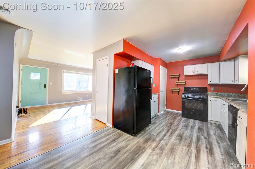 838 Westwood Drive, Fenton, MI 48430 — Photo 6