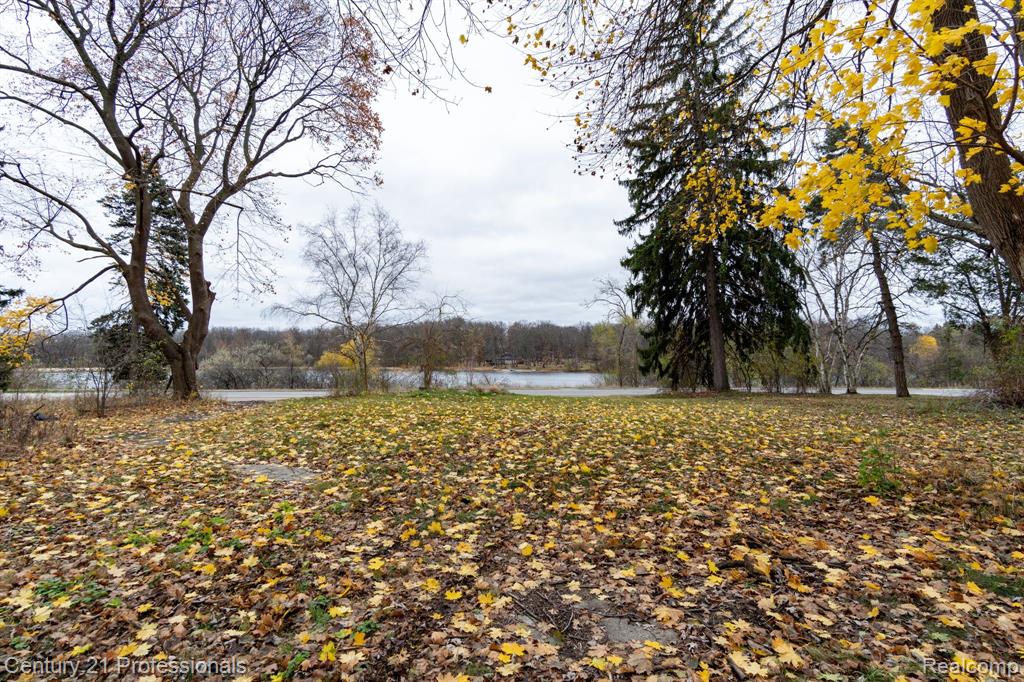 LOT 1 W WALTON, Waterford, MI 48329 — Photo 17