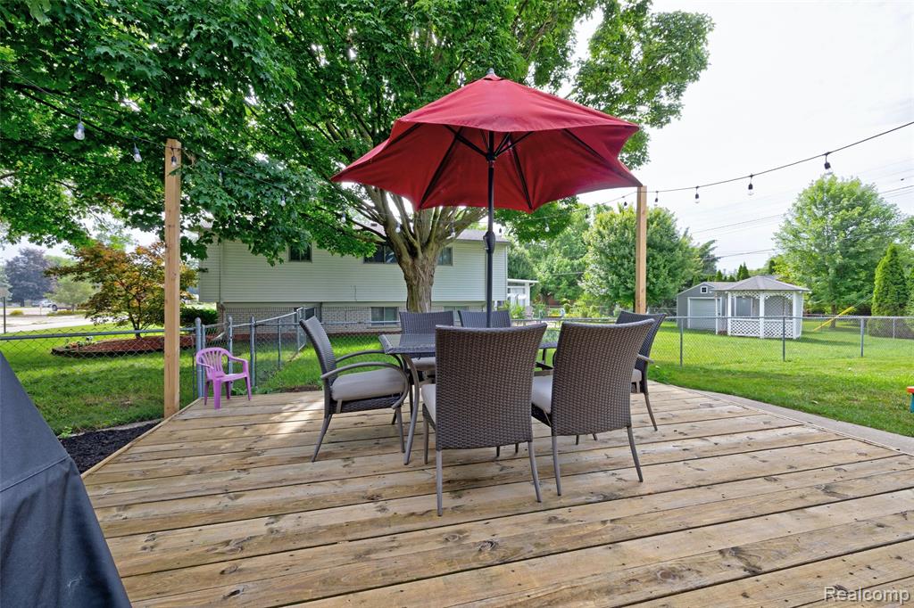 41429 Greenbriar Lane, Plymouth, MI 48170 — Photo 45
