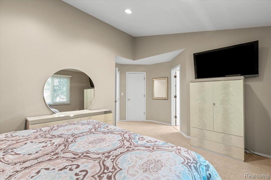 4280 ELIZABETH Lane, Walled Lake, MI 48390 — Photo 19