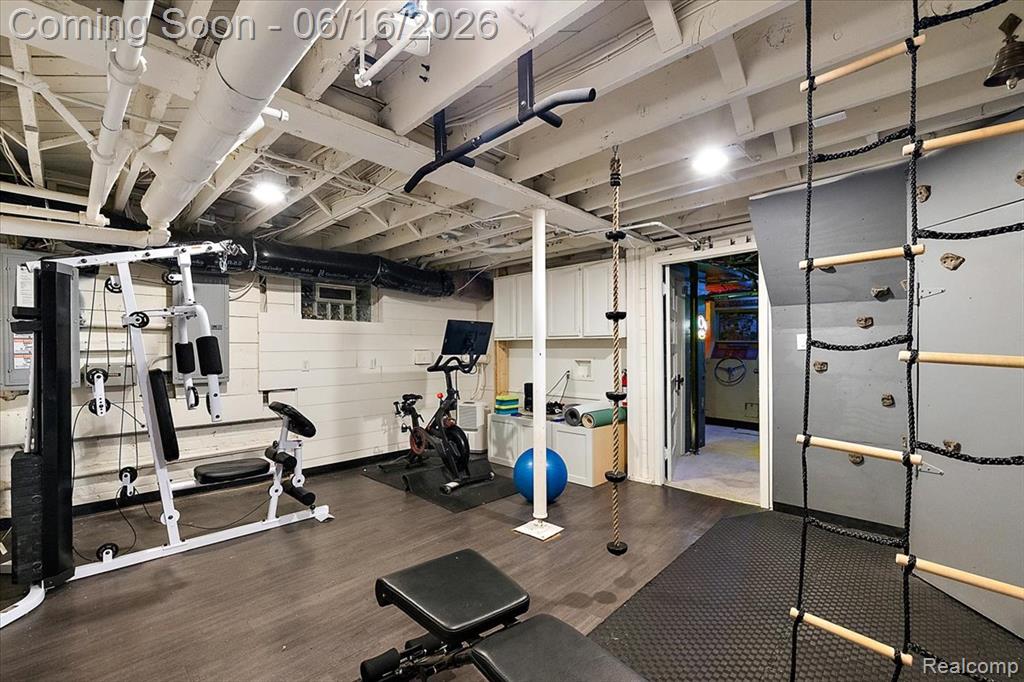 31505 Kennoway Court, Beverly Hills, MI 48025 — Photo 50