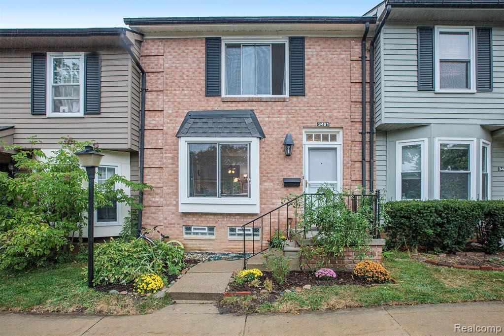 3481 BURBANK Drive, Ann Arbor, MI 48105 — front exterior