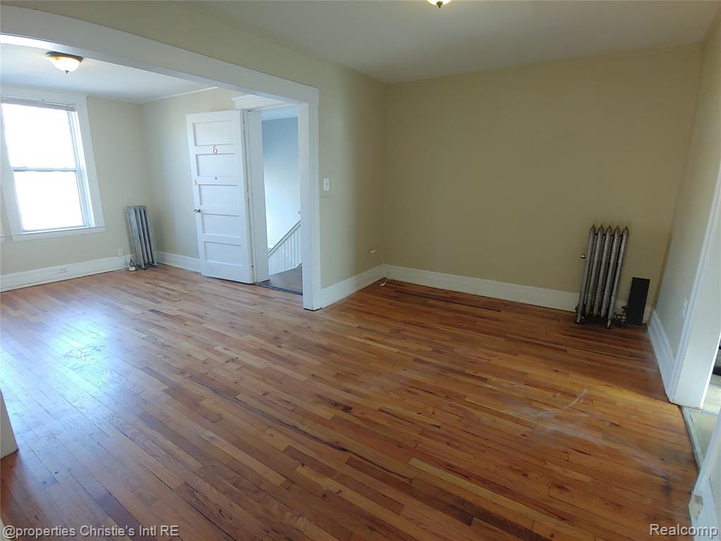 1535 W CANFIELD Street - Photo 2