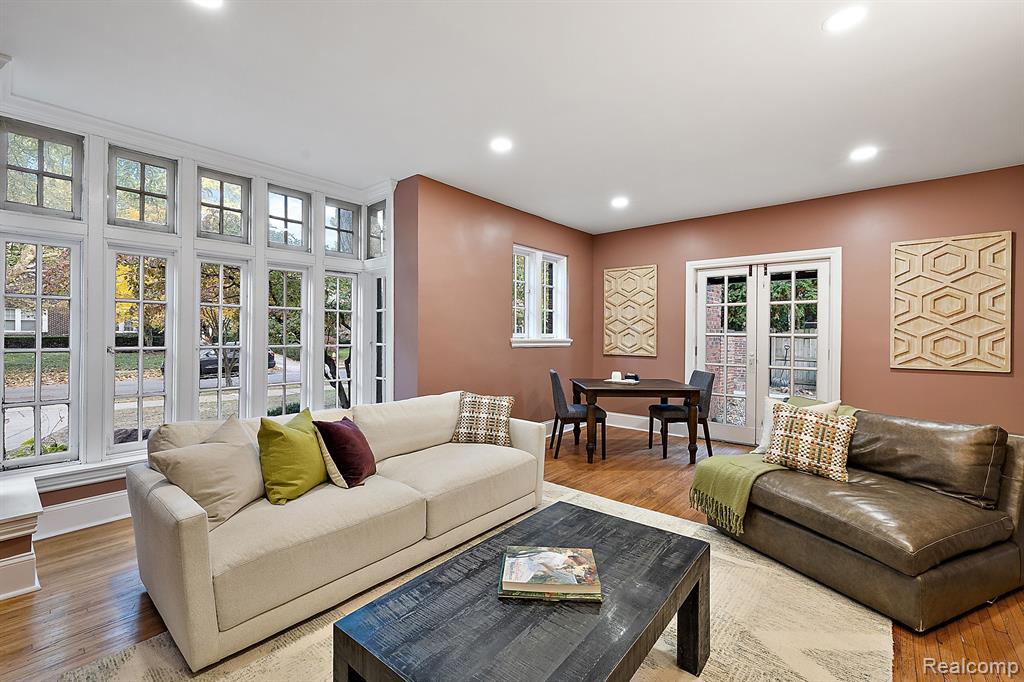 360 Lodge Drive, Detroit, MI 48214 — Photo 13