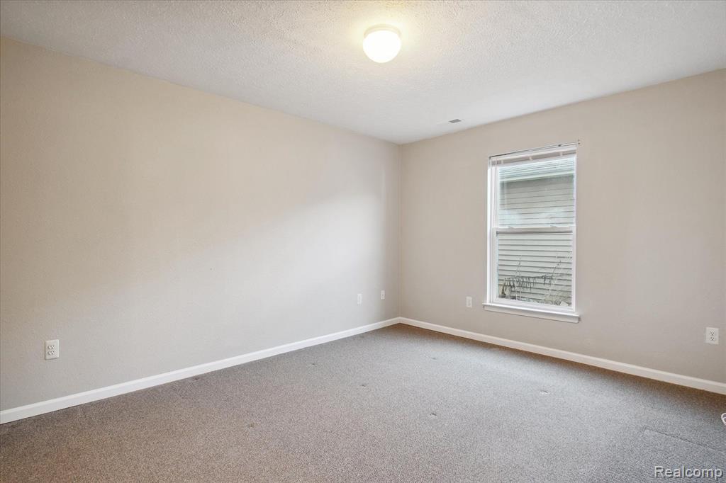 1449 HEATHERWOOD Lane, Ann Arbor, MI 48108 — Photo 28