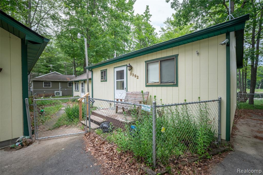 3392 Columbia Drive, West Branch, MI 48661