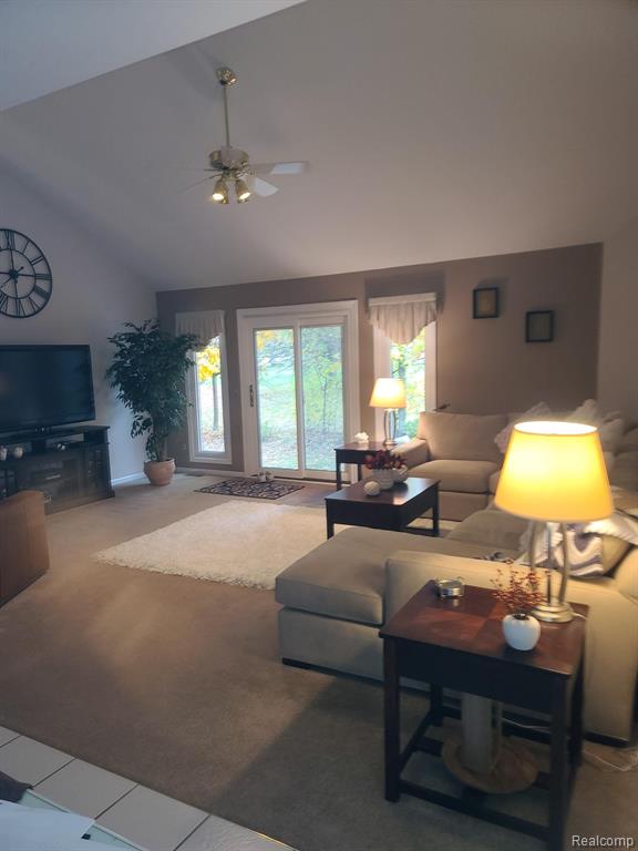 43201 POINTE Drive, Clinton Twp, MI 48038 — Photo 16