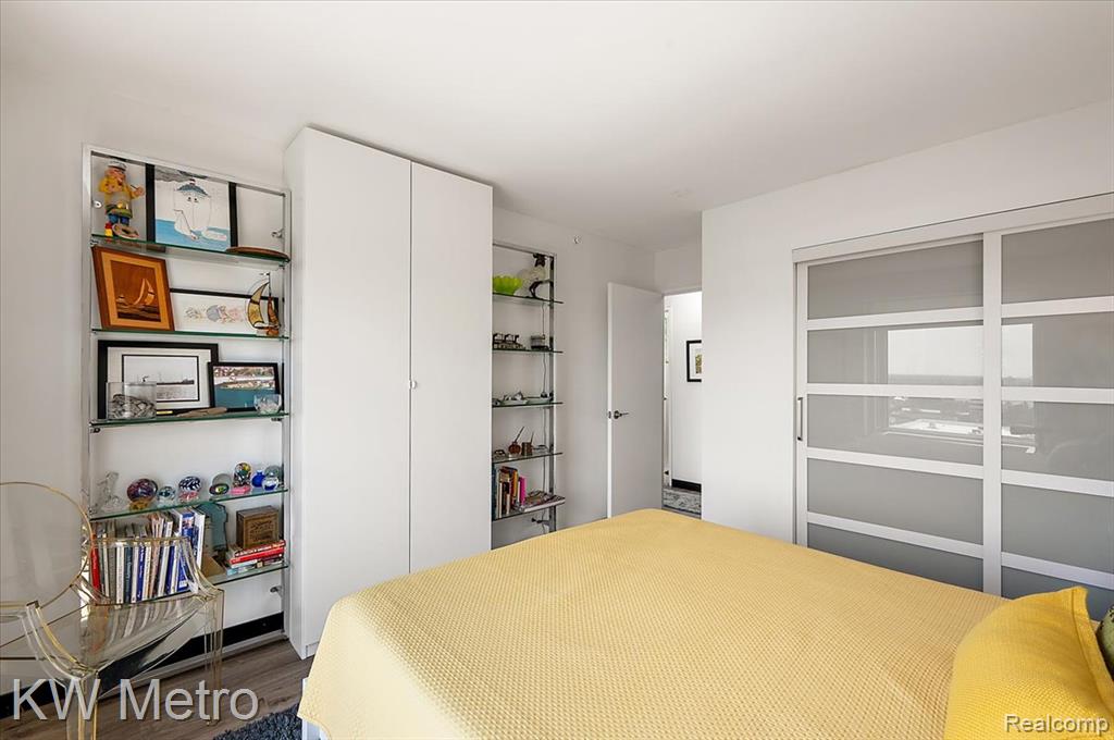 1300 E Lafayette Street, 1001, Detroit, MI 48207 — Photo 36