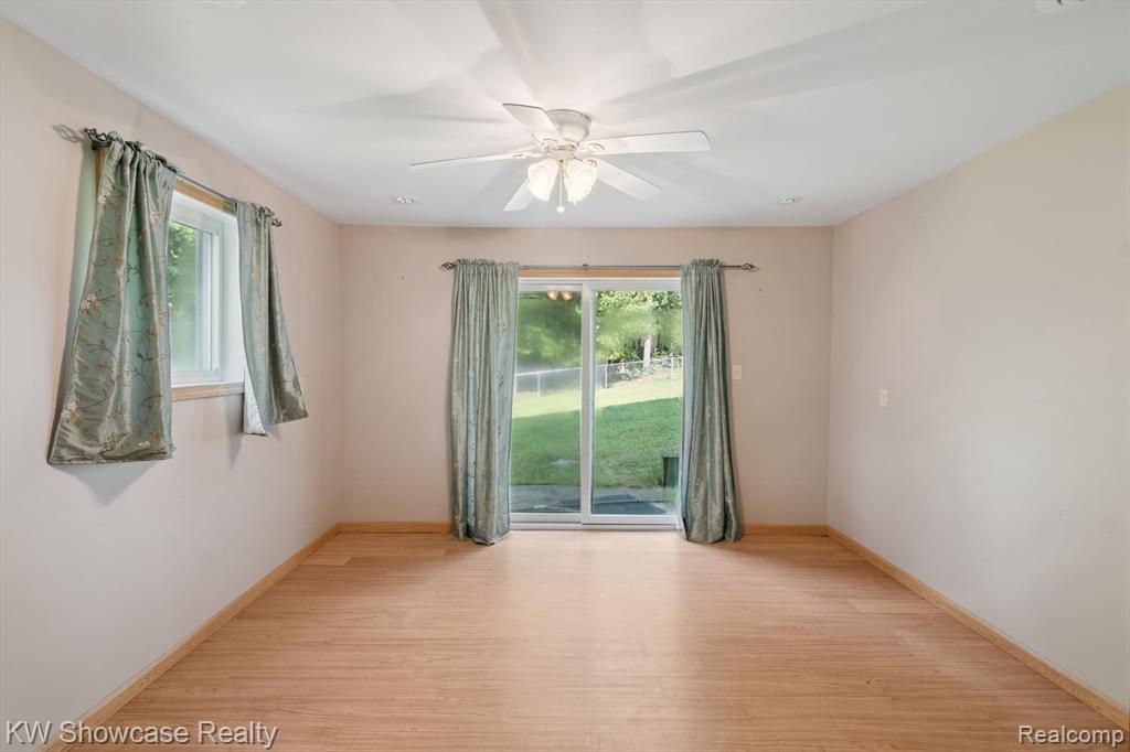 11858 Earl Street, Pinckney, MI 48169 — Photo 33