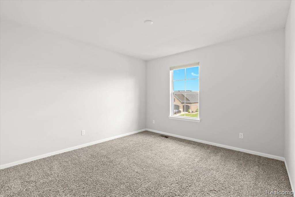 48255 Amber Lane Drive, Shelby Twp, MI 48315 — Photo 35