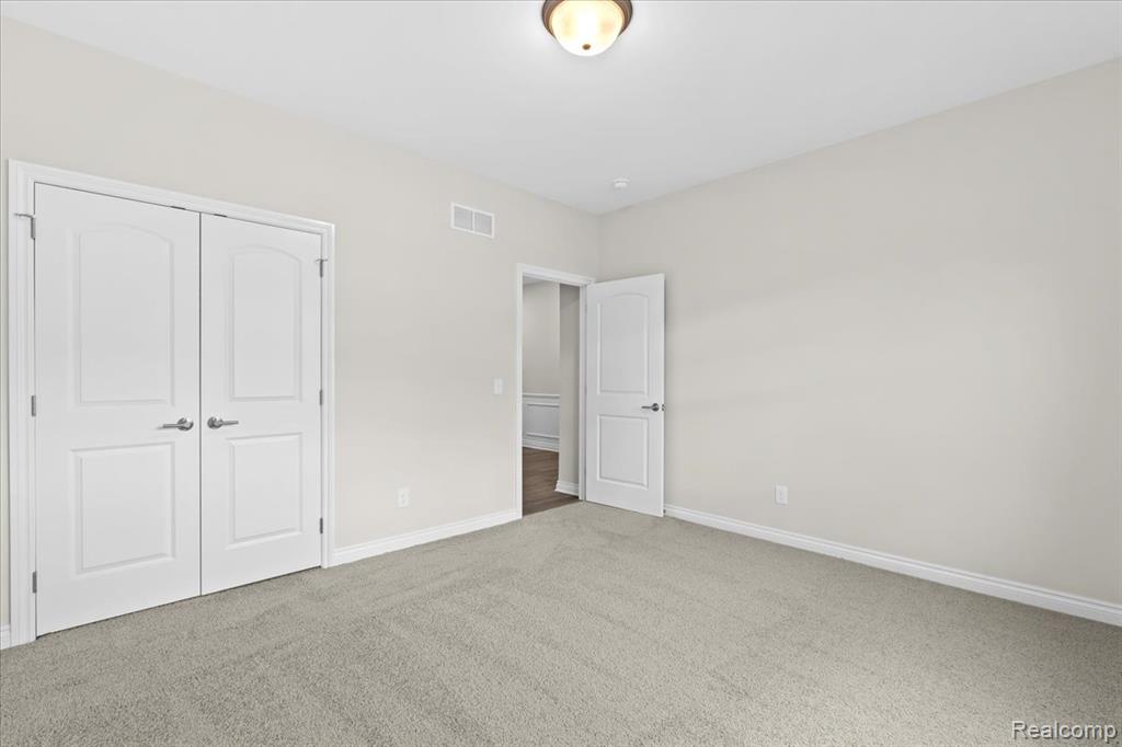 565 Jubilee Drive, Whitmore Lake, MI 48189 — Photo 13