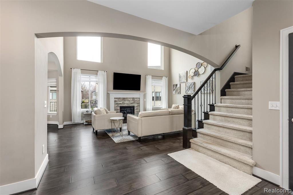 21924 E Majestic Drive, Macomb, MI 48044 — Photo 18