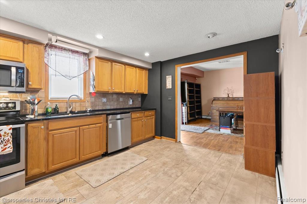 814 S 7th Street, St. Clair, MI 48079 — Photo 25