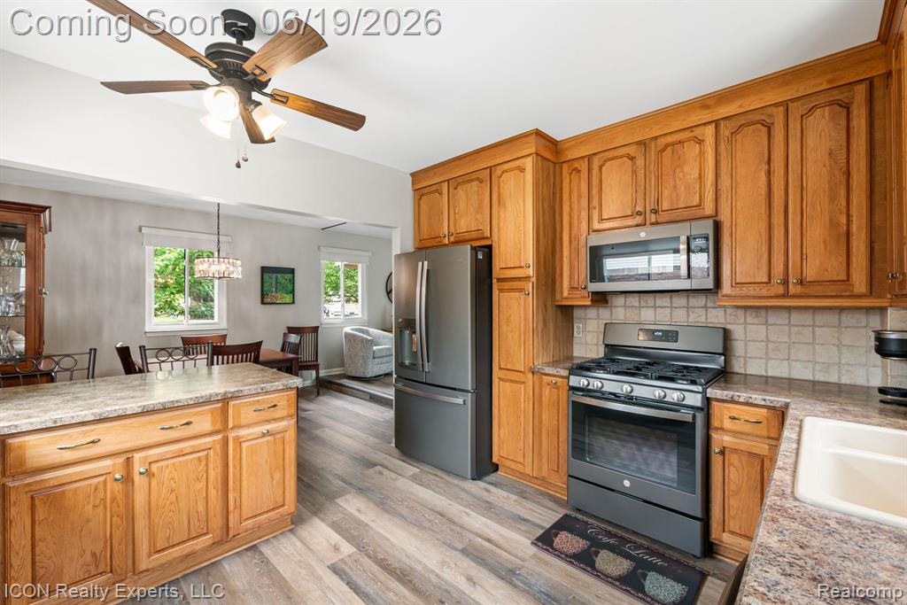 39738 Day Drive E, Clinton Twp, MI 48038 — Photo 18