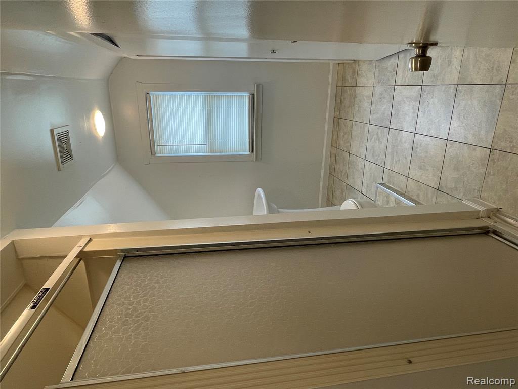 8203 Paige Avenue, Warren, MI 48089 — Photo 22