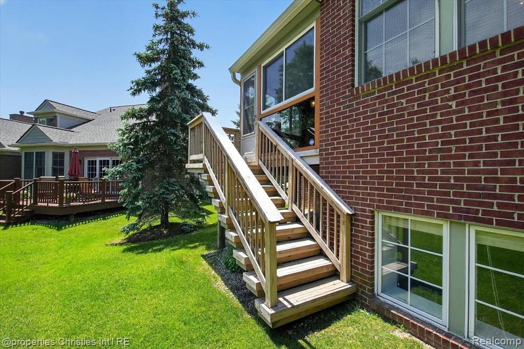 16502 Cypress Court, Northville, MI 48168 — Photo 56