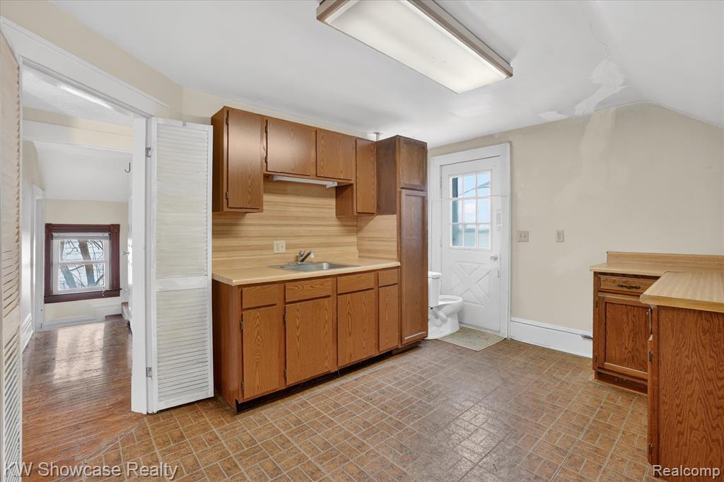 733 N Walnut Street, Lansing, MI 48906 — Photo 34