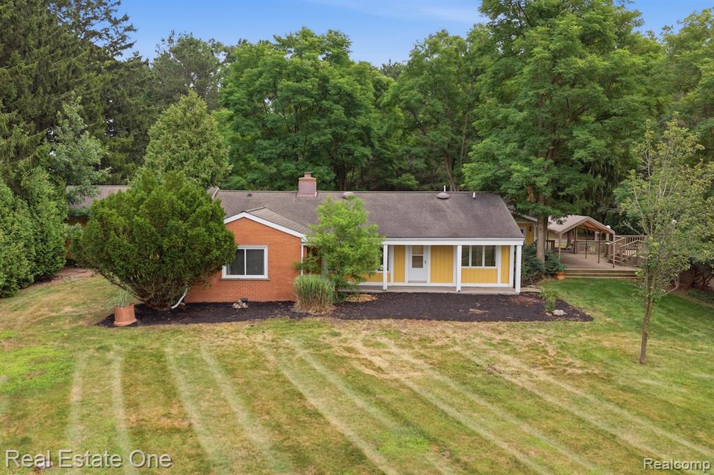 31198 Martindale Road, New Hudson, MI 48165