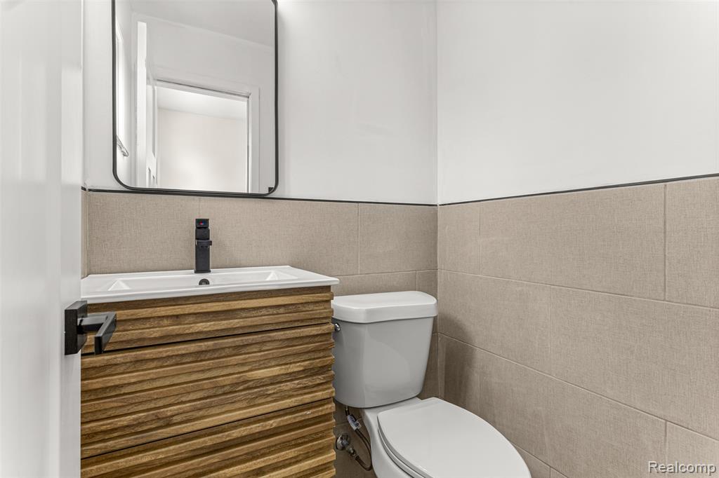 6981 Amboy Street, Dearborn Heights, MI 48127 — Photo 12