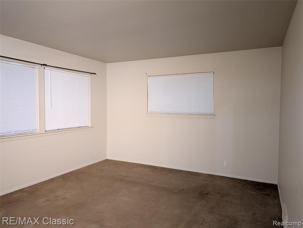 679 Linda Vista Drive, Pontiac, MI 48342 — Photo 2