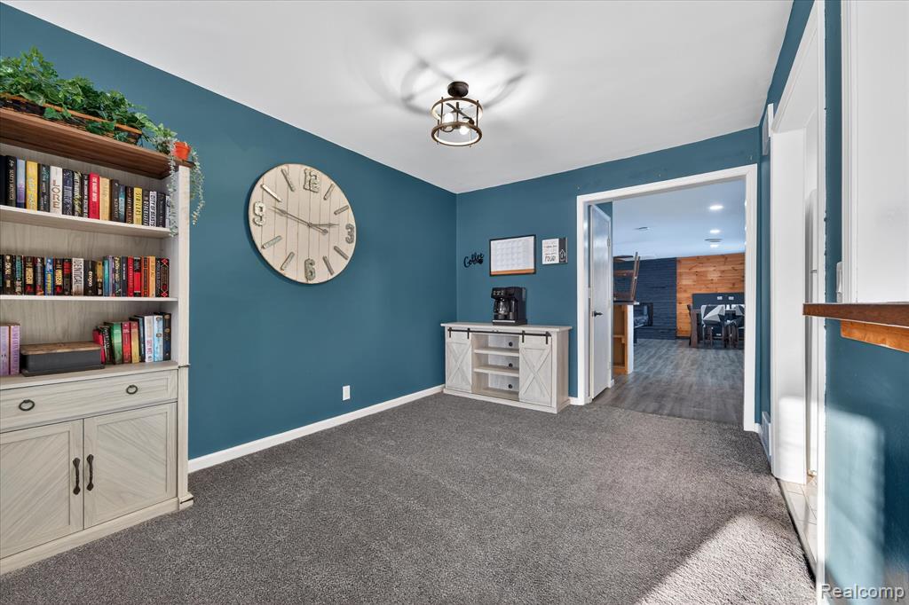 21325 Drexel Street, Clinton Twp, MI 48036 — Photo 20
