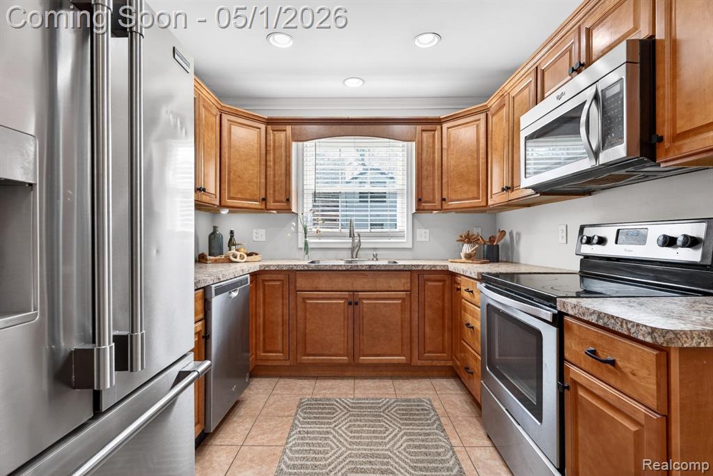 20479 Old Homestead Drive, Harper Woods, MI 48225 — Photo 10