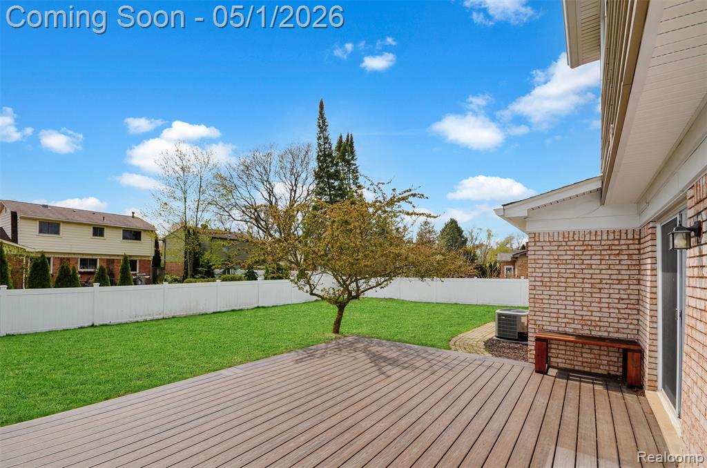 1100 Shallowdale Drive, Troy, MI 48085 — Photo 46