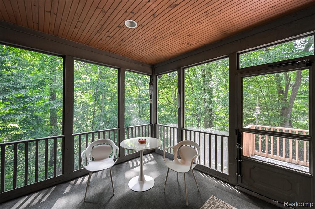 3376 Oak Park Drive, Saline, MI 48176 — Photo 38