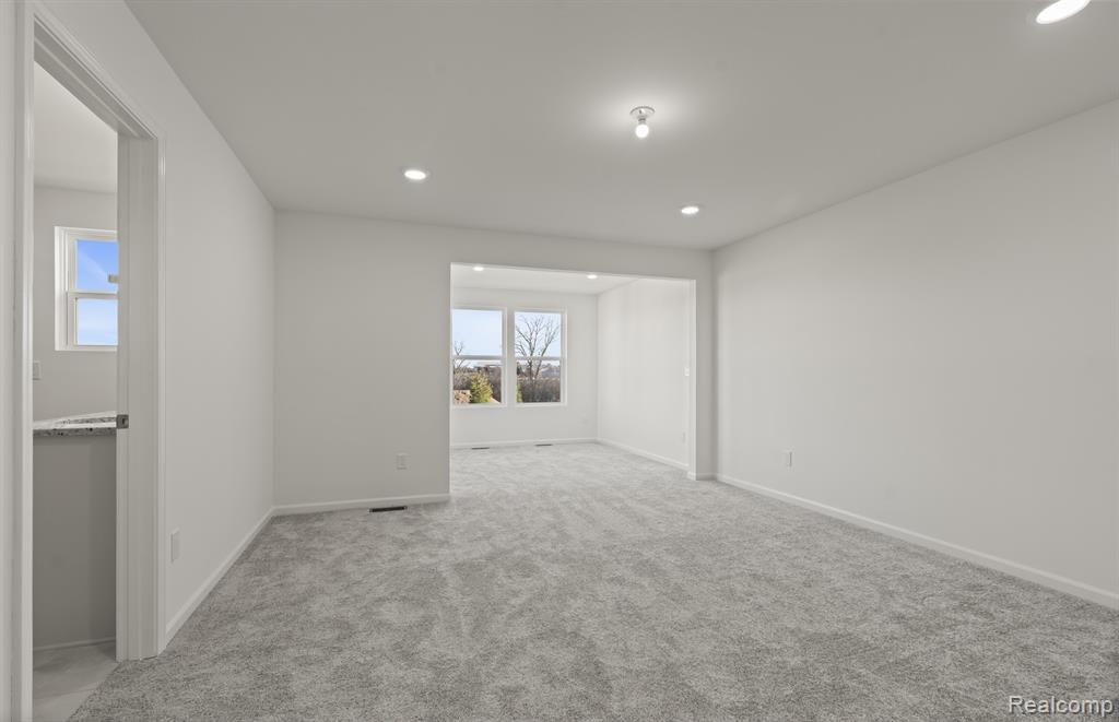 5684 Corgi Drive, Ann Arbor, MI 48108 — Photo 17