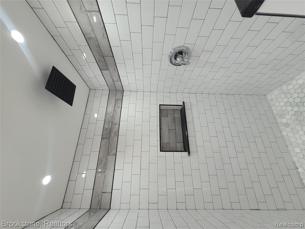 3241 Lawrence Street, Detroit, MI 48206 — Photo 20
