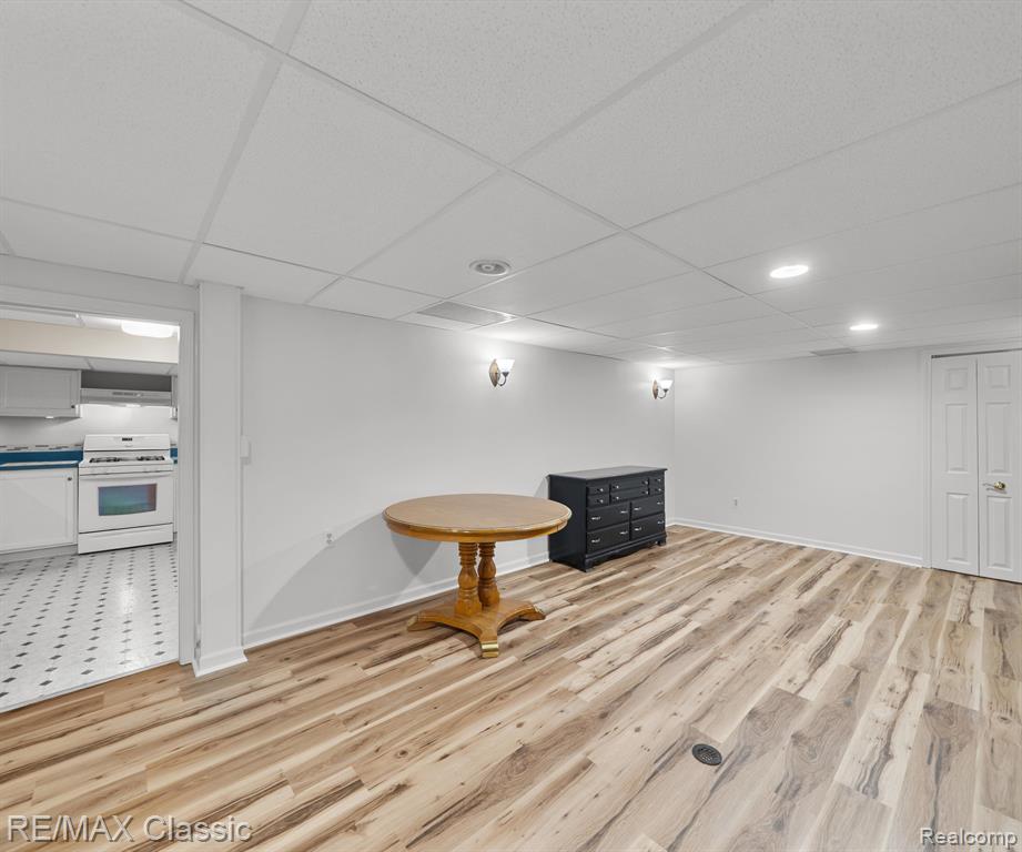 45597 HOLMES Drive, Canton, MI 48187 — Photo 59